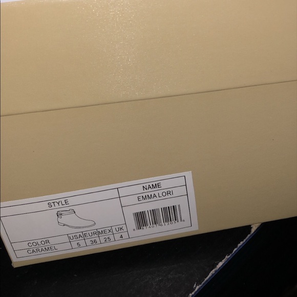 Michael Kors Boots - Picture 6 of 6